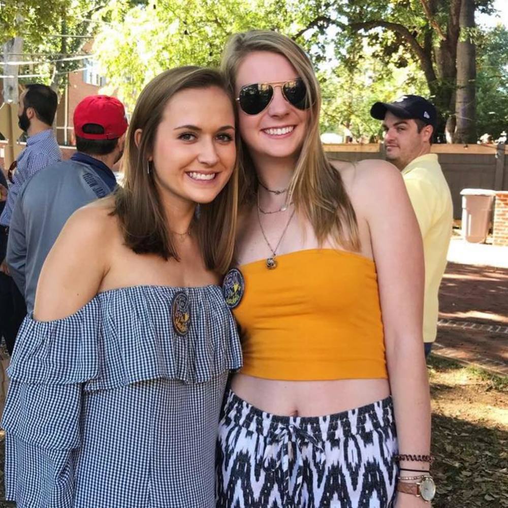 Meet your Posher, Abbie